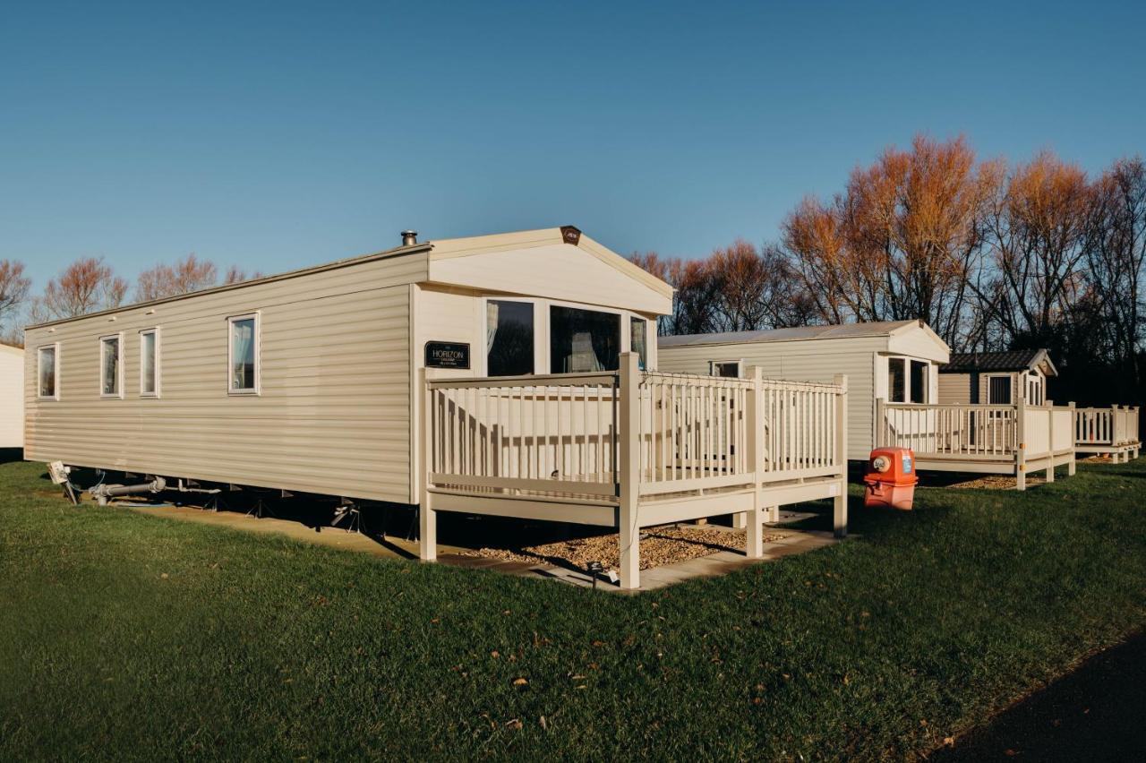 Lakeside, Thorpe Park Cleethorpes Static Caravan Hotel Exterior photo